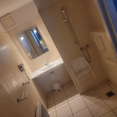 Hostel20 Wilson אכסניה